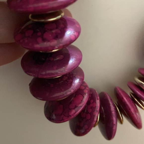 Unique speckled Purple Beaded Necklace - Picture 3 of 5